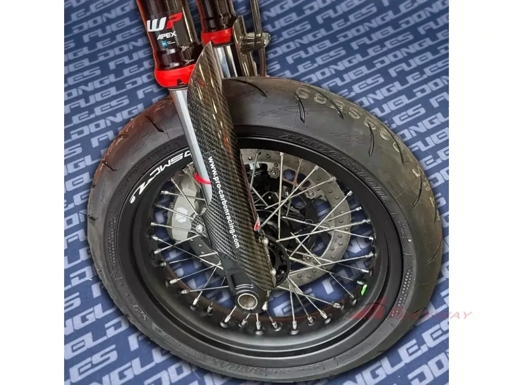 Sleva Chránič vidlice PRO-CARBON® | Husqvarna 701 / KTM 690 / GasGas 700- 5A